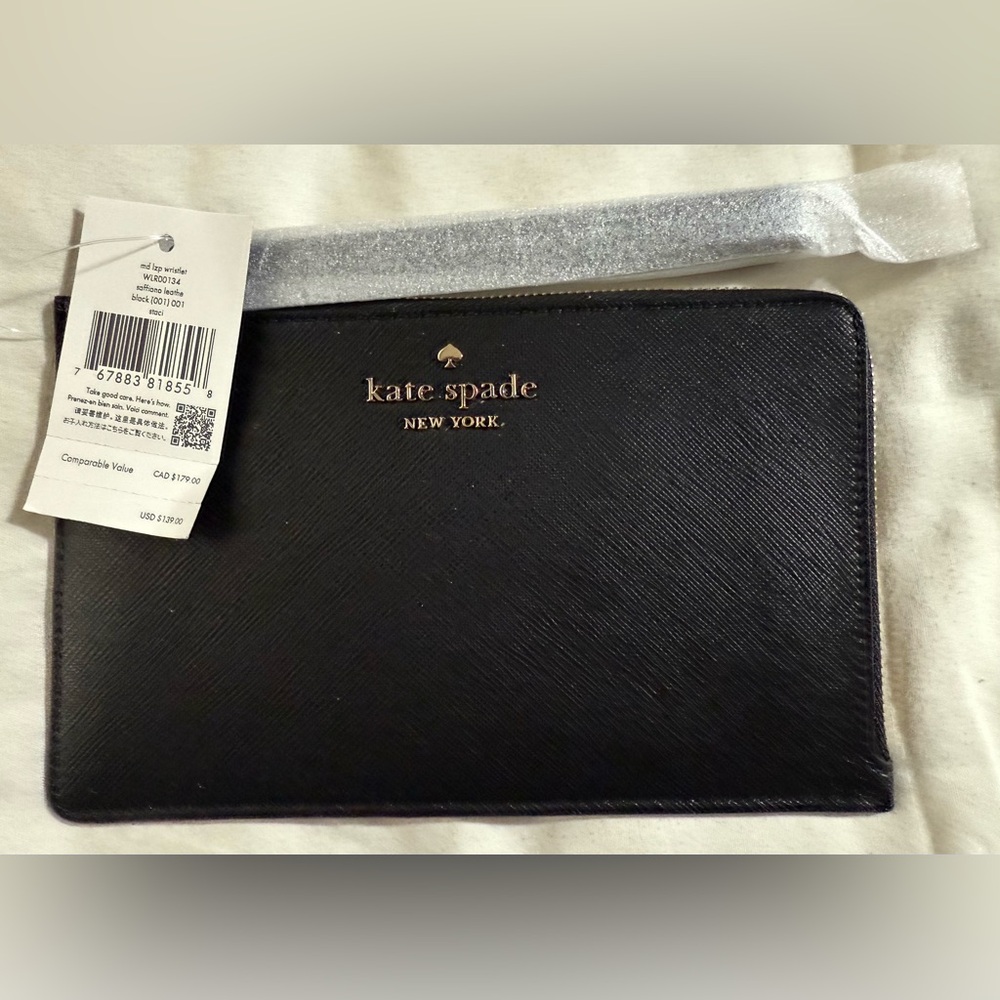 Kate Spade Medium L-Zip Wristlet “Staci”